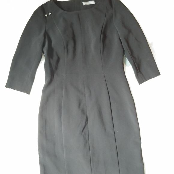 Little Black dress - Picture 1 of 5